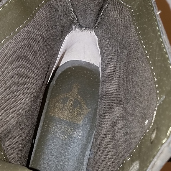 Crown Vintage Olive Green/Brown Lace-up Booties - Picture 4 of 8